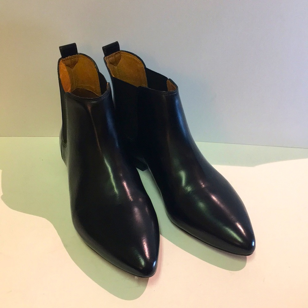 MADEWELL pointed toe Chelsea boot